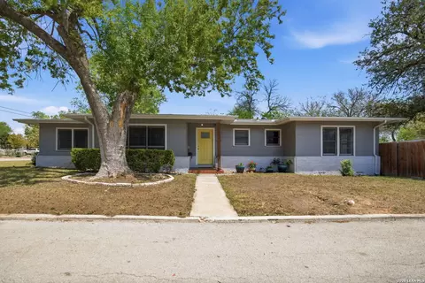1225 Unicorn, New Braunfels, TX 78130