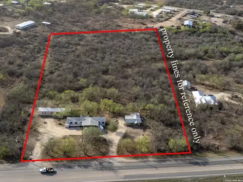 2806 S Us Highway 83, Uvalde, TX 78801