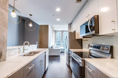 5925 Almeda #11710, Houston, TX 77004