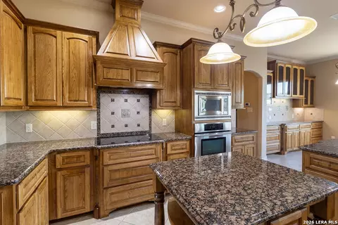 198 Echo Falls Rd, Comfort, TX 78013