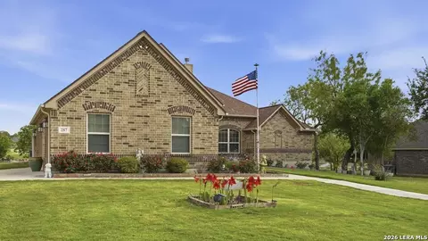 287 Cascade Trl, Castroville, TX 78009