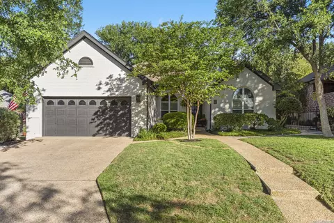 626 Evergreen Ln, New Braunfels, TX 78130