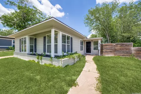 423 Karen Ln, San Antonio, TX 78209