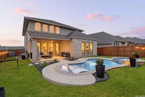 1873 Luna St, New Braunfels, TX 78132