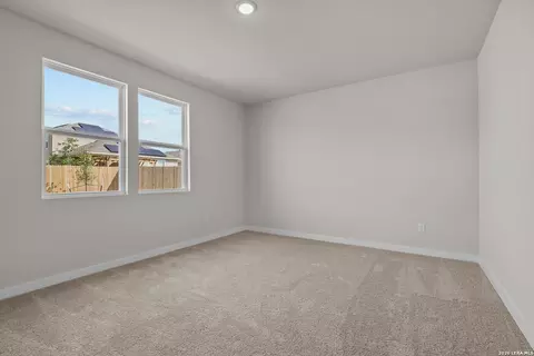 Bedroom - 5607 Franklin Hls, Von Ormy, TX 78073 photo 1 of 5