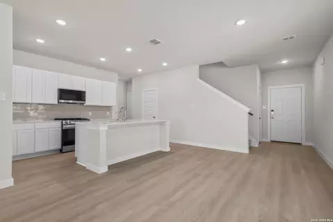 Other - 5607 Franklin Hls, Von Ormy, TX 78073 photo 1 of 7