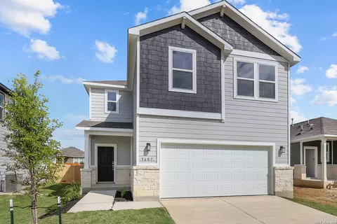 5607 Franklin Hls, Von Ormy, TX 78073