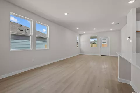 Living - 5607 Franklin Hls, Von Ormy, TX 78073 photo 5 of 5