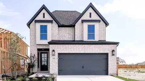 712 Athabaska Trl, New Braunfels, TX 78130