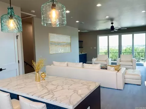 748 Riviera, Canyon Lake, TX 78133