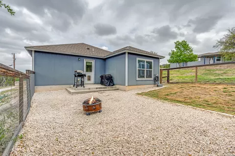 Exterior - 560 Hillside, Spring Branch, TX 78070 photo 11 of 13