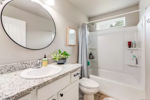 Bath - 560 Hillside, Spring Branch, TX 78070 photo 2 of 2