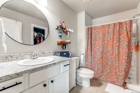 Bath - 560 Hillside, Spring Branch, TX 78070 photo 1 of 2