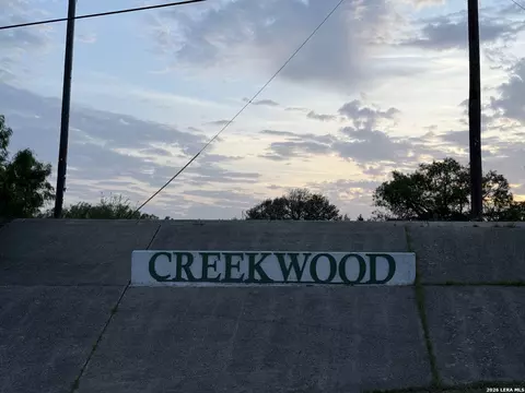 459 County Rd, Hondo, TX 78861
