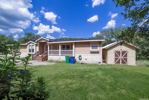 5715 Chimney Rock, Canyon Lake, TX 78133