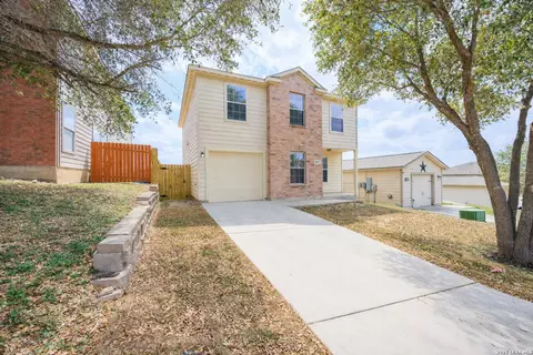 5851 Wildcat Cyn, San Antonio, TX 78252