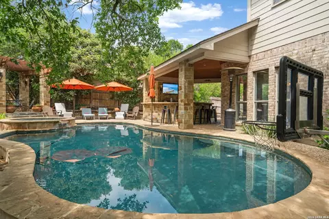 2415 Rogers Isle, San Antonio, TX 78258