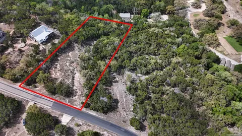 3980 Summit Hurst Dr, New Braunfels, TX 78132