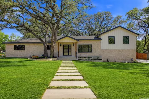118 Tiger Tail, Hollywood Park, TX 78232
