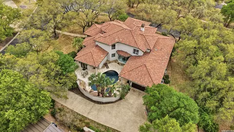 1 Belcourt Pl, San Antonio, TX 78257