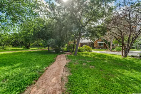 11154 Moorway, Helotes, TX 78023
