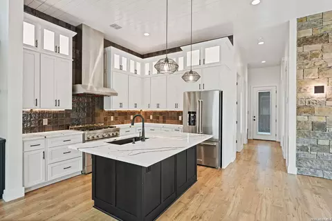 670 Magazine Ave, New Braunfels, TX 78130