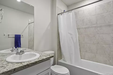 Bath - 4007 Bay Leaf, Von Ormy, TX 78073 photo 3 of 3