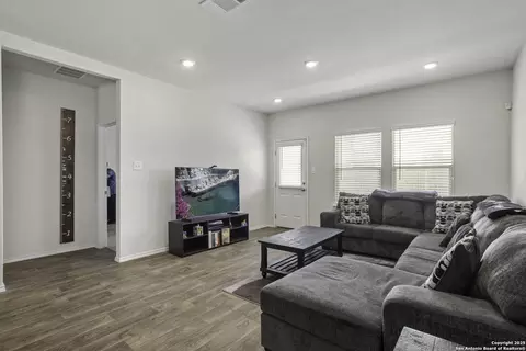 Entry Way - 4007 Bay Leaf, Von Ormy, TX 78073 photo 5 of 7