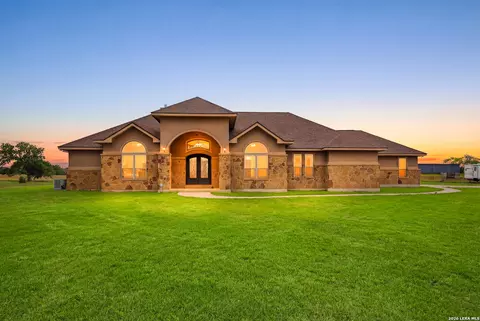 15820 Fm 539, La Vernia, TX 78121