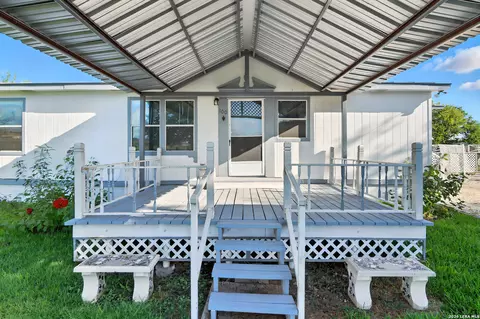 100 Park Mdw, Cibolo, TX 78108