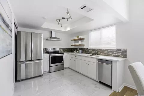 318 Harmony #318, San Antonio, TX 78217