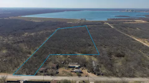 17791 Shady Fls, Elmendorf, TX 78112