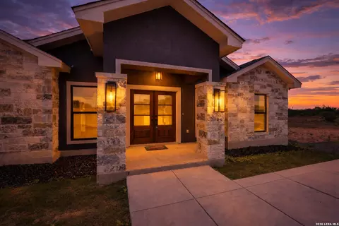 Exterior - 7319 Tiff Nicole Ln, Von Ormy, TX 78073 photo 2 of 3