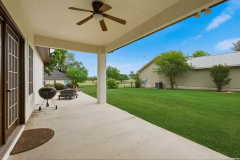 Exterior - 101 Lynx, Devine, TX 78016 photo 4 of 10