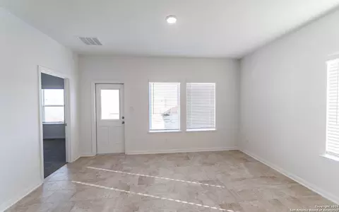 Entry Way - 5223 Olene Flts, Von Ormy, TX 78073 photo 2 of 5