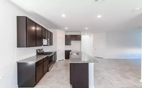 Entry Way - 5223 Olene Flts, Von Ormy, TX 78073 photo 1 of 5