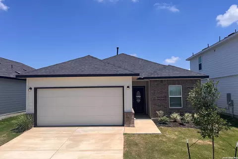 5215 Olene Flts, Von Ormy, TX 78073