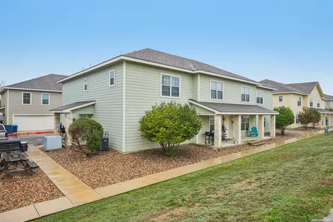 2312 Sailing Way Dr #D, Kerrville, TX 78028