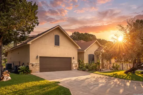 820 Mission Hls, New Braunfels, TX 78130