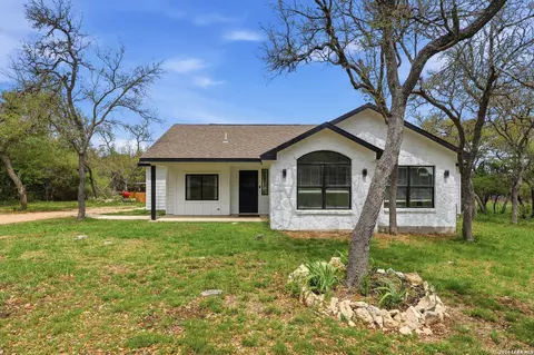 297 Rust Rnch, Blanco, TX 78606