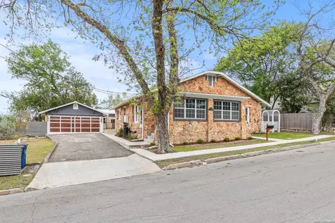 277 Magazine Ave, New Braunfels, TX 78130