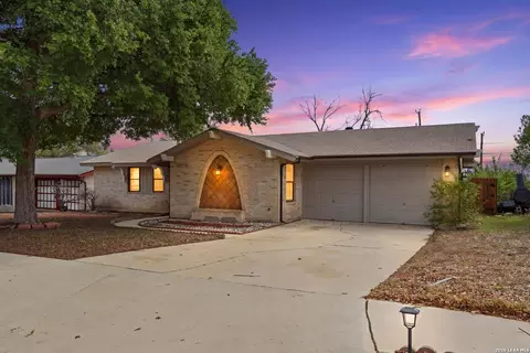 6514 Forest Grv, San Antonio, TX 78240