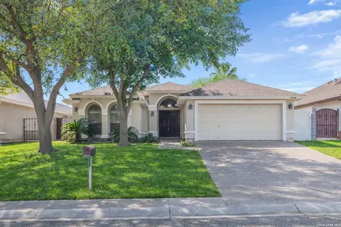 8710 Allegheny St, Laredo, TX 78045