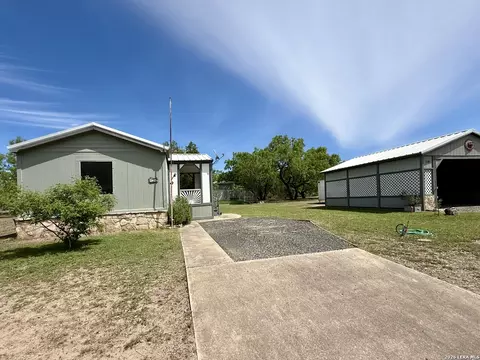 128 Walnut, Brackettville, TX 78832