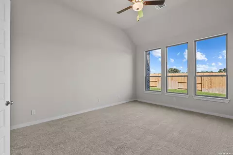 Bedroom - 516 Paramus Park, Cibolo, TX 78108 photo 4 of 6