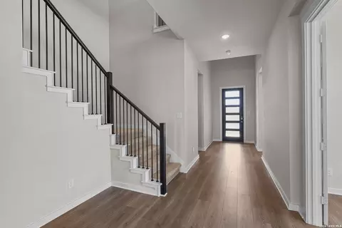 Entry Way - 516 Paramus Park, Cibolo, TX 78108 photo 2 of 8