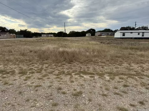 602 Pr 1523, Bandera, TX 78003