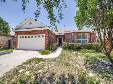 8811 Redwood Bnd, Helotes, TX 78023