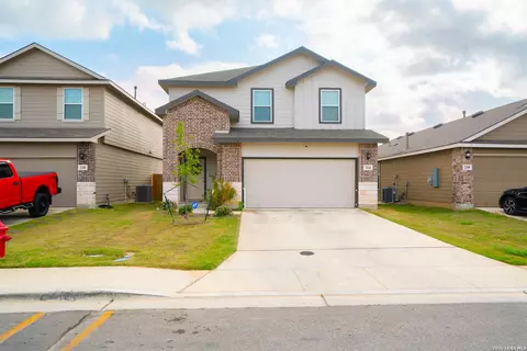 214 Legendary Trail Loop, Floresville, TX 78114