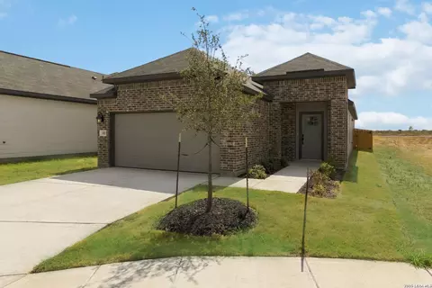 5402 Diane Gdns, San Antonio, TX 78222